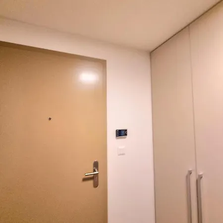 Metropolis Prime With Free Parking Appartement Bratislava