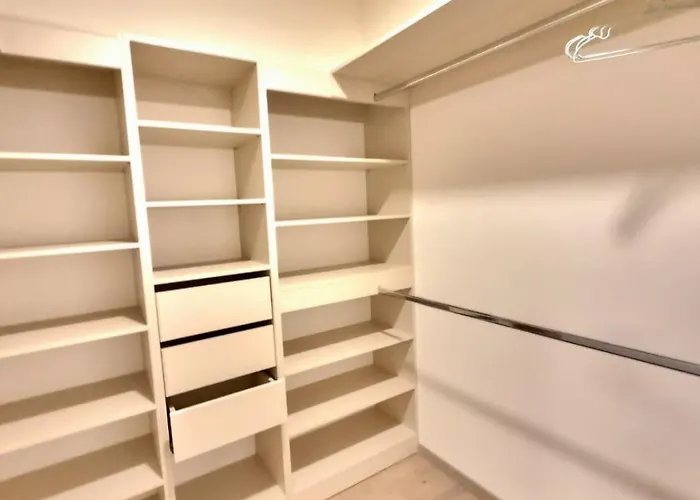 Metropolis Prime With Free Parking Lejlighed