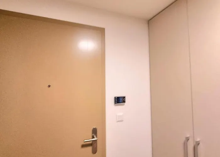 Metropolis Prime With Free Parking Lejlighed Bratislava