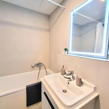 Apartment Metropolis Prime With Free Parking *